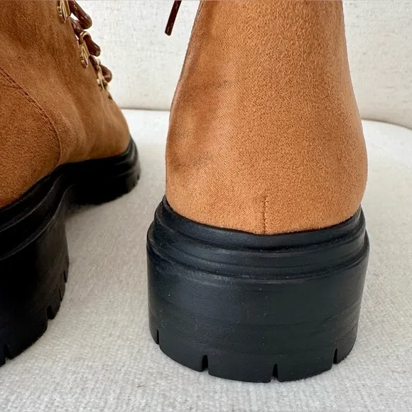 J CREW Factory Womens Faux Fur Winter Hiking Boots Lug Sole, Tan, Size 9.5