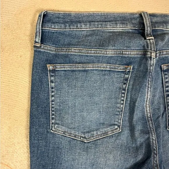 J. Crew NWT Women's Vintage 9in Straight Leg Medium Wash Raw Hem Jeans-‎ 32 Tall