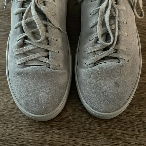 JAK Sneakers