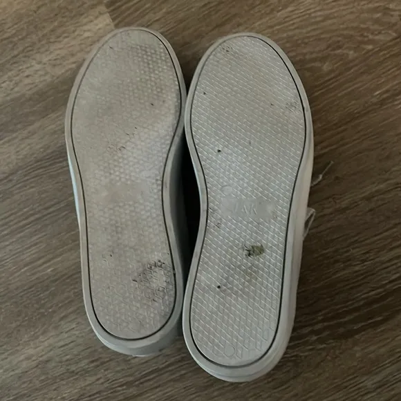 JAK Sneakers