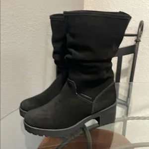 JAMBU AMY Women's Black Boots