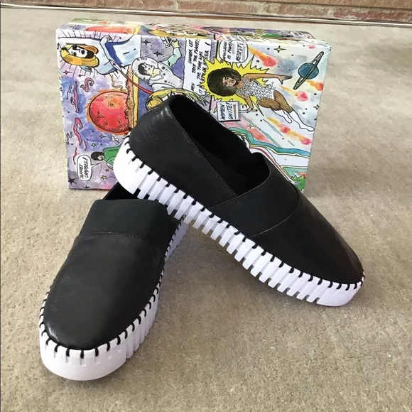 JEFFREY CAMPBELL Black Leather Platform Slip On Shoes
