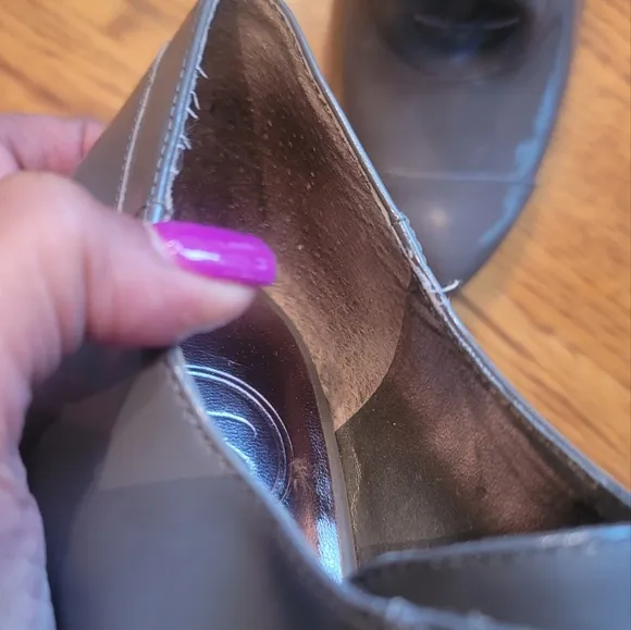 Jessica Simpson Gray Patent Genuine Leather Cap Toe Heels Shoes Stilletos Size 9