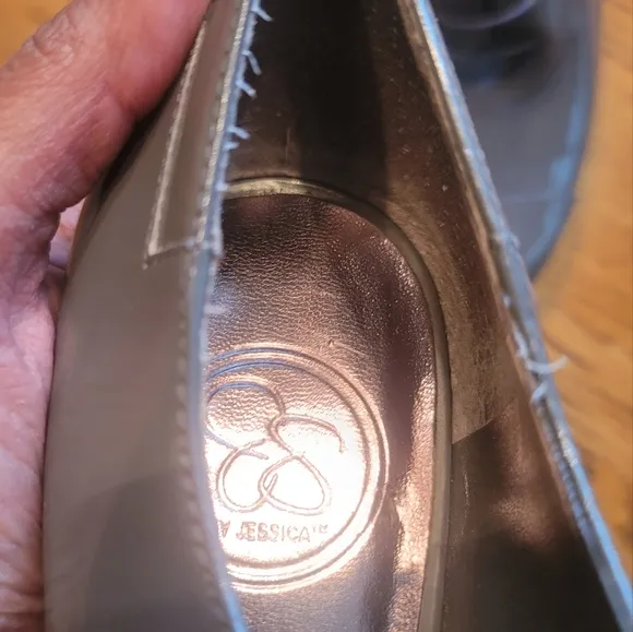 Jessica Simpson Gray Patent Genuine Leather Cap Toe Heels Shoes Stilletos Size 9