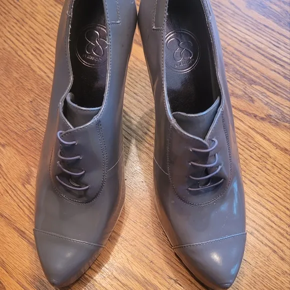 Jessica Simpson Gray Patent Genuine Leather Cap Toe Heels Shoes Stilletos Size 9