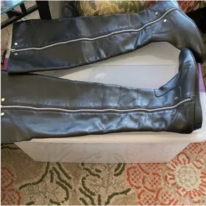 Jessica Simpson Tall Black Zipper Boots Size 8 1/2