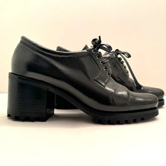 Jill Sander Navy - black tie shoes with ribbed soles in perfect condition!