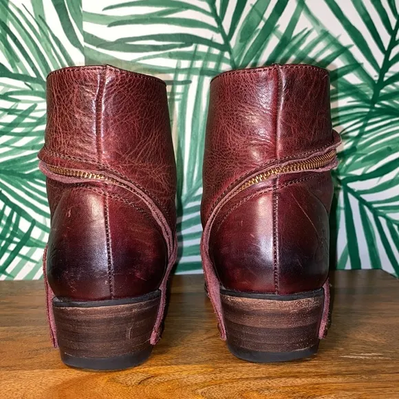 John Fluevog Ruth Burgundy Leather Zip Ankle Boots Women’s 7