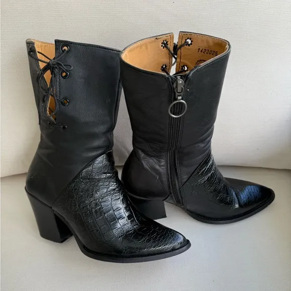 John Fluevog  Women's Black Leather Lace Up Rare  Boots Size 9