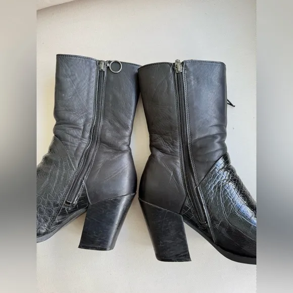 John Fluevog  Women's Black Leather Lace Up Rare  Boots Size 9