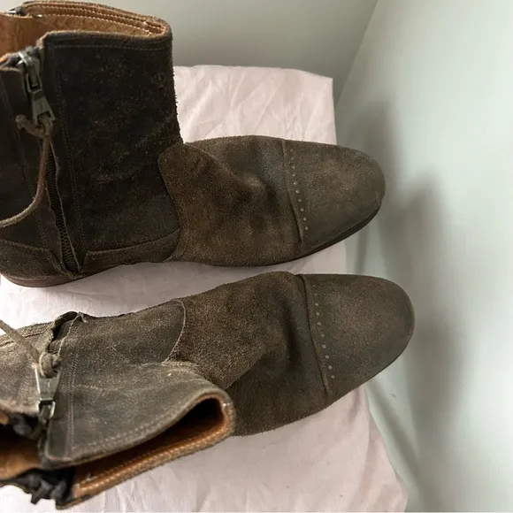 John Varvatos vtg distressed brown suede leather double zip harness ankle boots
