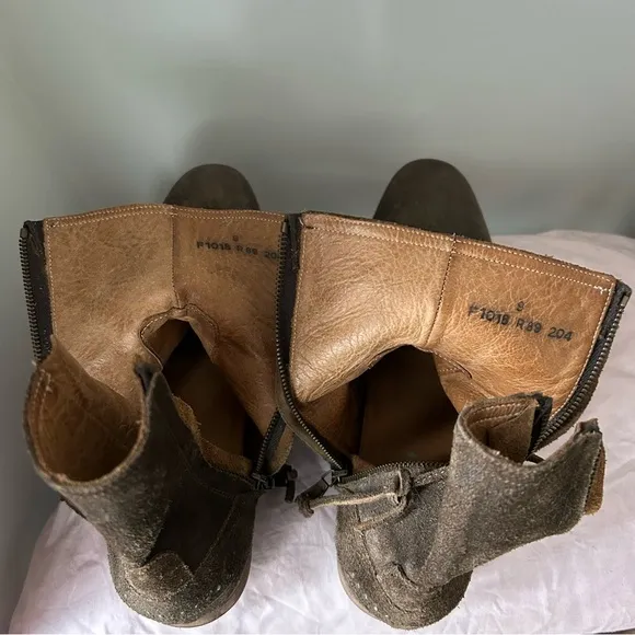 John Varvatos vtg distressed brown suede leather double zip harness ankle boots