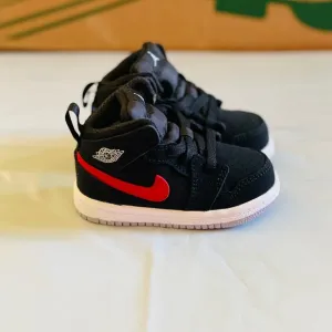 Jordan 1 mid TD new in original box