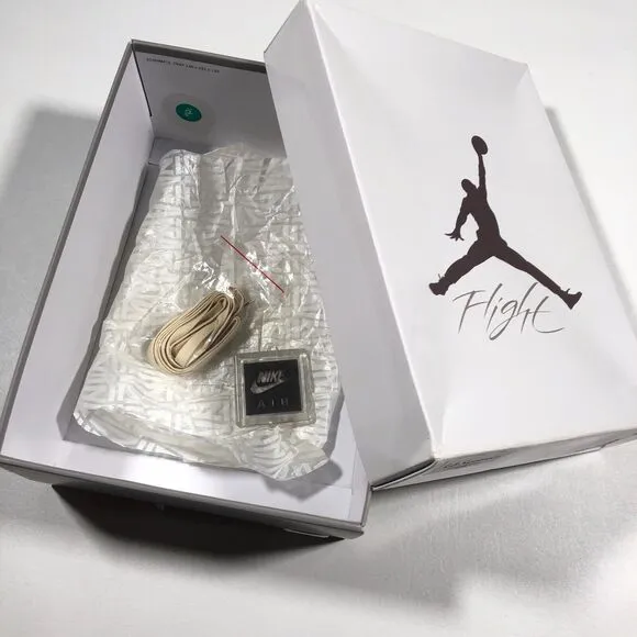Jordan 3 Retro SP A Ma Maniére (Women's) W11.5 Mens 10 Pre Owned W/ Box White