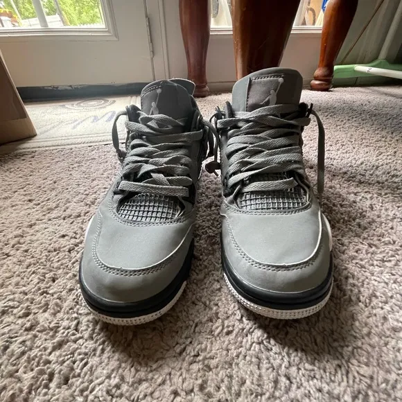Jordan 4 Cool Grey 6Y