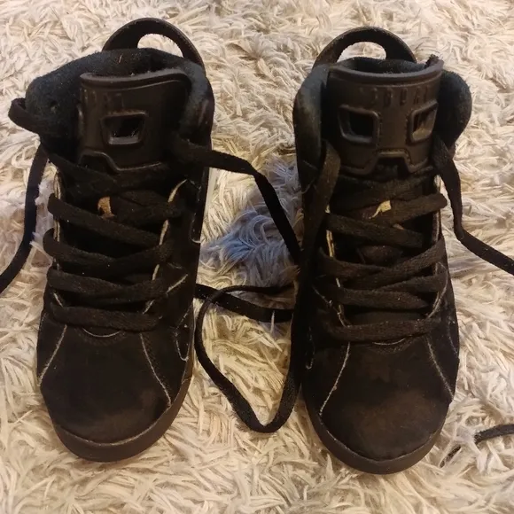 Jordan 6's