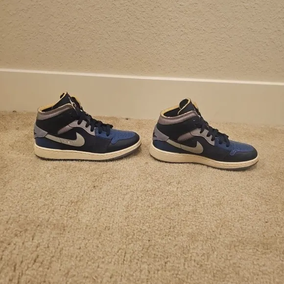 Jordan Blue and Tan Sneakers with Suede Accents