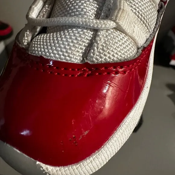 Jordan Cherry Retro 11 Toddler 9C