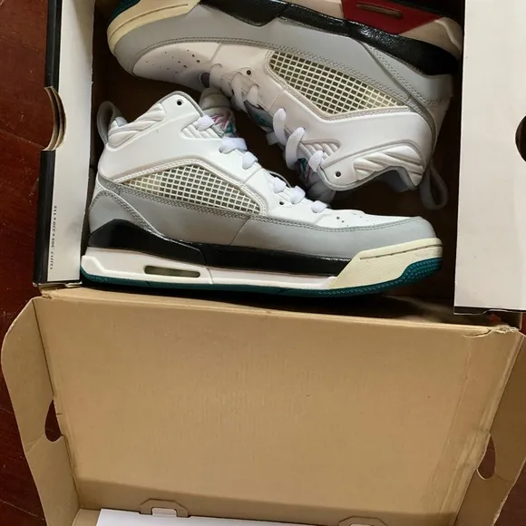 Jordan Flight 9.5 BG White Teal Gray Black,size 6.5Y, With Original Box