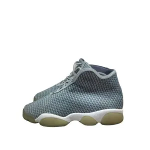 Jordan Horizon Air Jordan Wolf Grey Basketball Shoes Youth Size 7 / Women's 8.5