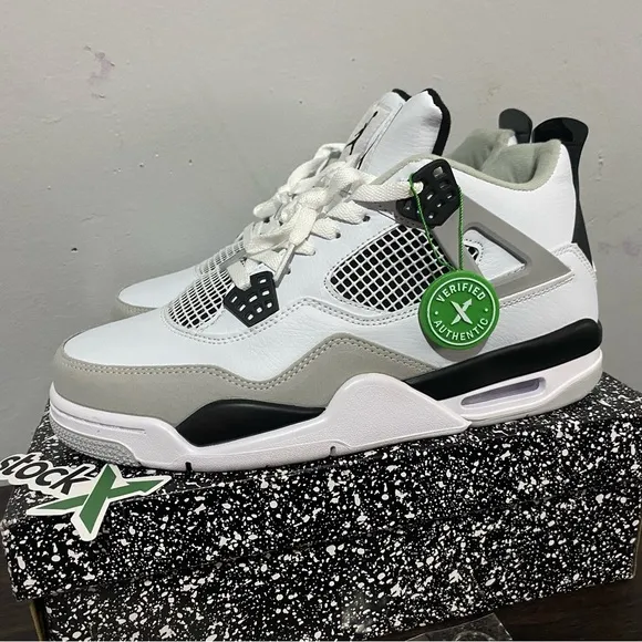 Jordan Kids Retro 4 White and Gray Shoes