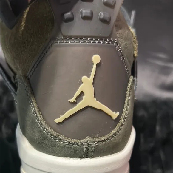 Jordan Kids Sneakers in Olive and Black