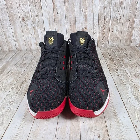 Jordan Low Basketball Shoes Performance Athletic Black Red Mens Size 13
