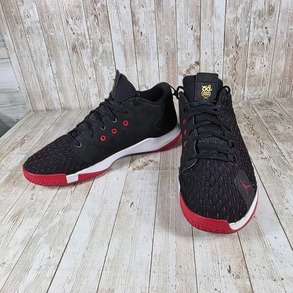 Jordan Low Basketball Shoes Performance Athletic Black Red Mens Size 13