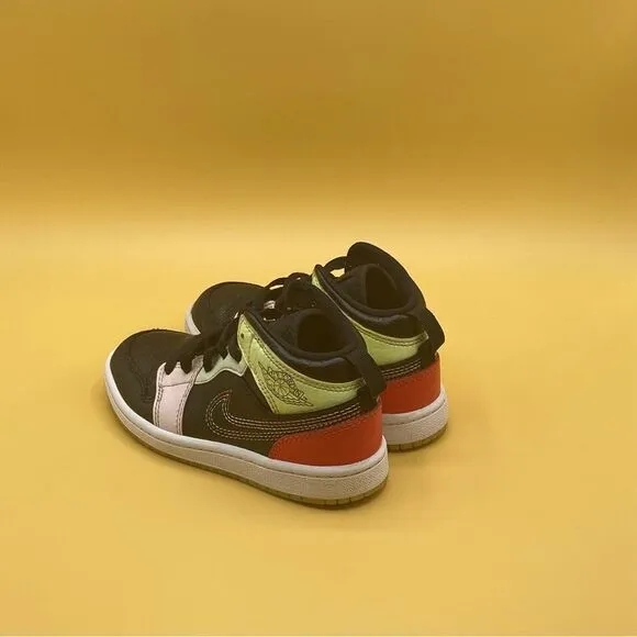 Jordan 1 Mid GS 'Glow in the Dark'