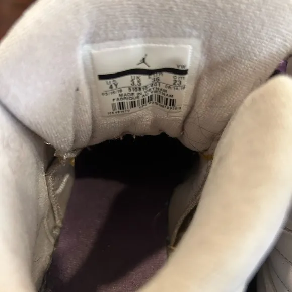 Jordans Retro 12 Size 4 Desert Sand