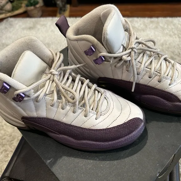 Jordans Retro 12 Size 4 Desert Sand