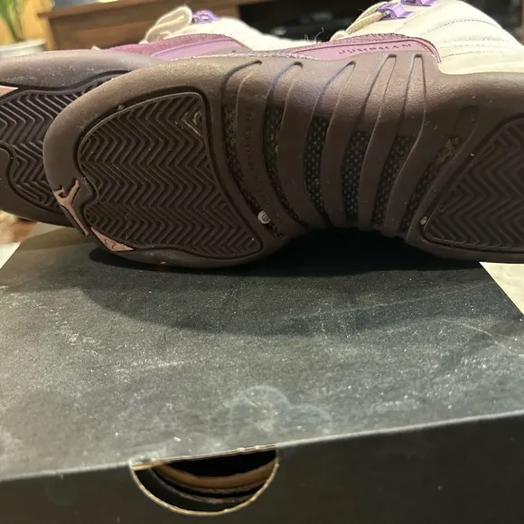 Jordans Retro 12 Size 4 Desert Sand