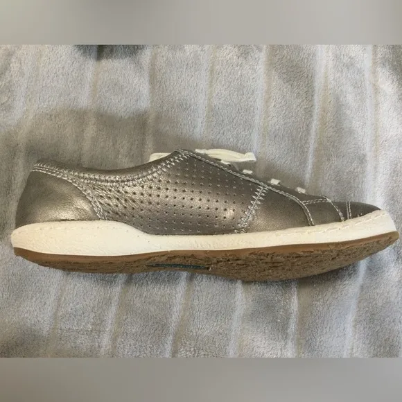 Josef Seibel Silver Leather Sneakers EU 37 US 6 to 6.5