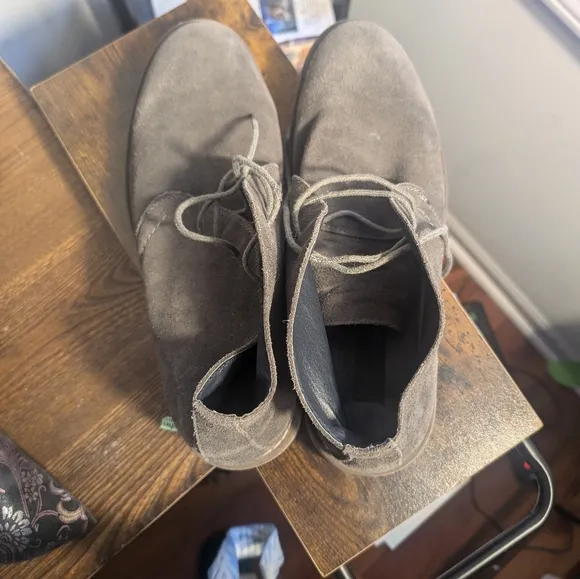Joseph Abboud Collection Men's Desert Boots Size 10 Suede Gray