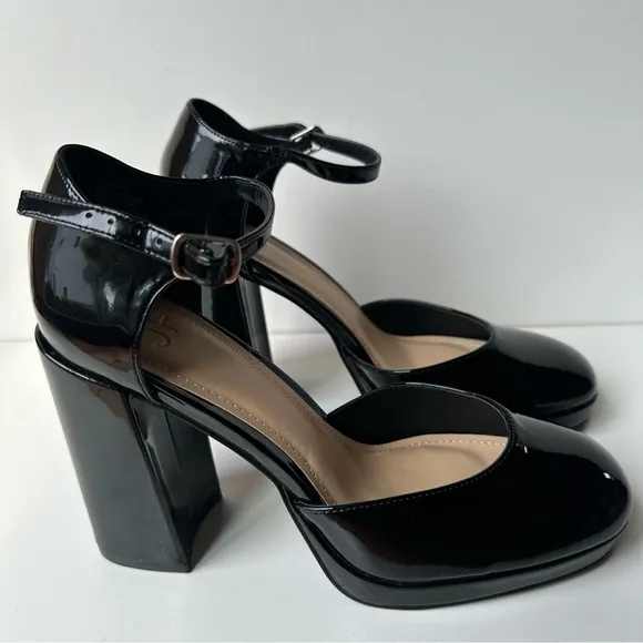 JustFab Women High heels Black, Size:8  Straps Buckle Block Heel