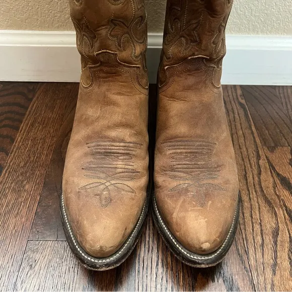 Justin Men Leather Western Cowboy Boots Round Toe Size 9 1/2 D Style# 2253 Brown