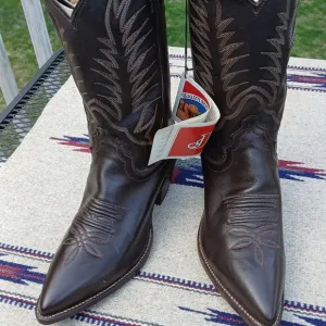 JUSTIN VINTAGE 80'S NWT DARK BROWN LEATHER WESTERN COWBOY BOOTS SIZE 7B B9648