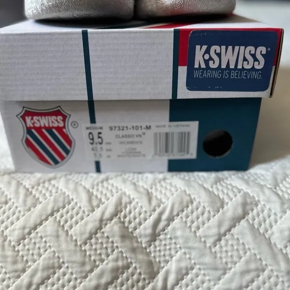 K-Swiss Classic Tennis shoes