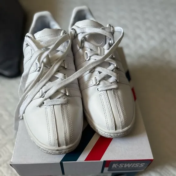 K-Swiss Classic Tennis shoes