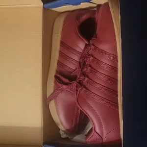 K-Swiss Varsity Low Burgundy Size 6