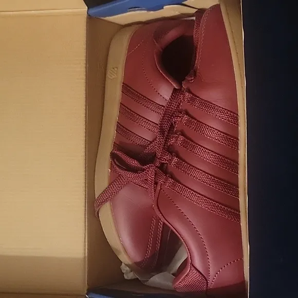 K-Swiss Varsity Low Burgundy Size 6