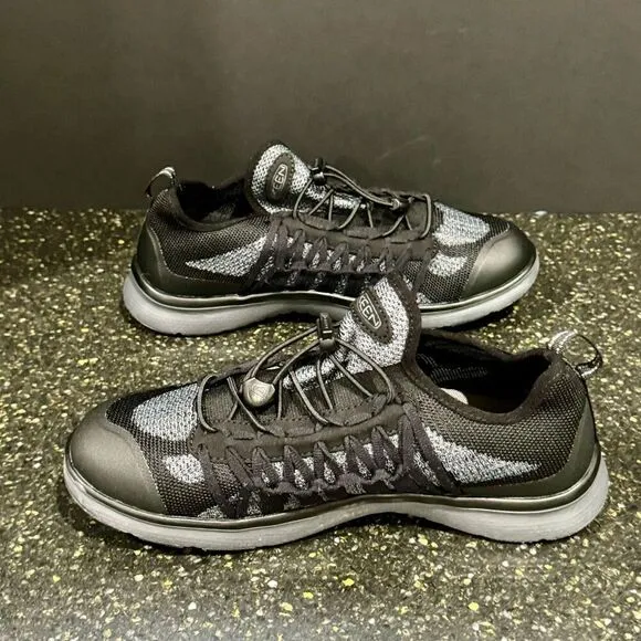 Keen Uneek Exo Sneaker/Casual Shoes. Black/Steel Gray. Size 9.