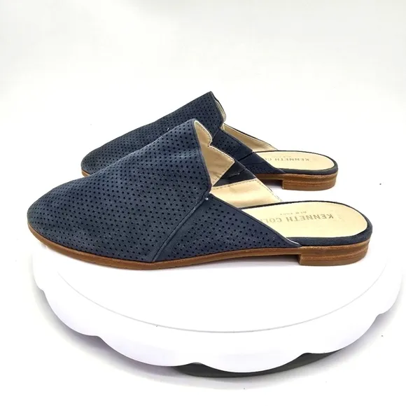 Kenneth Cole Shoes Women's 7.5M Rubie Navy Slip-On Mules