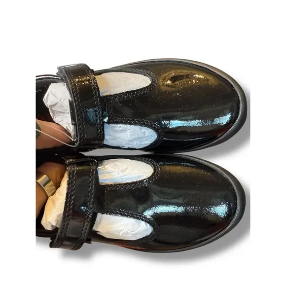Kickers Patent T strap Leather Mary Jane School Uniform Shoes Black Size 24 8 US