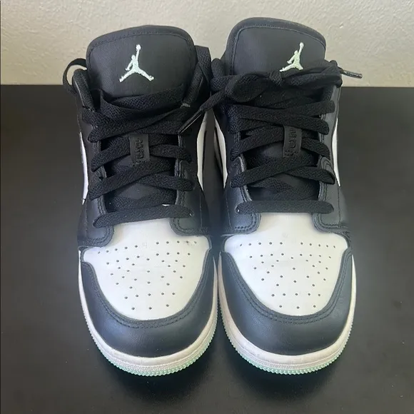 Kids Jordan Shoes