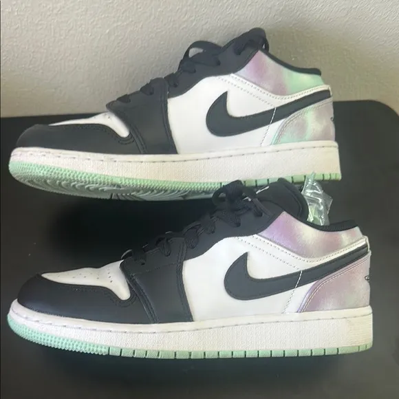 Kids Jordan Shoes