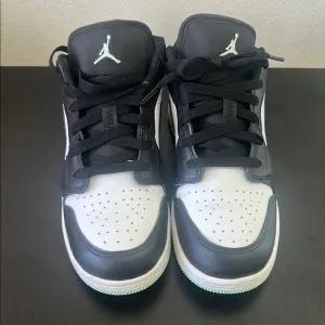 Kids Jordan Shoes