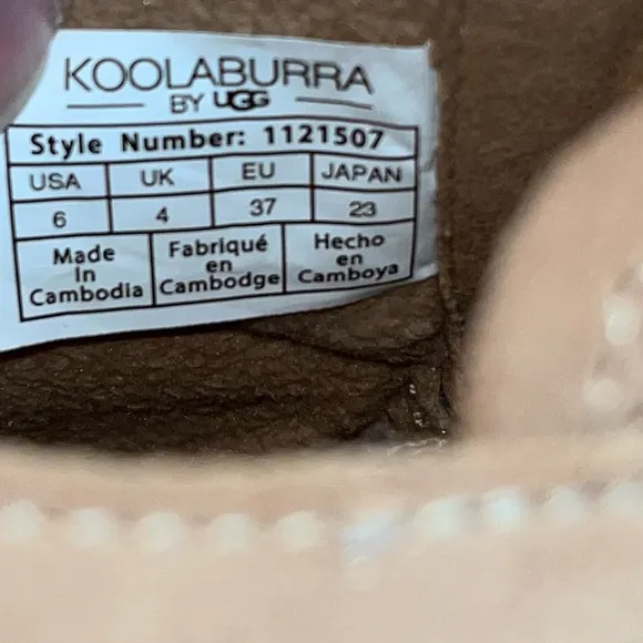 Kookaburra by UGG Waterproof Boots Size 6 NWT