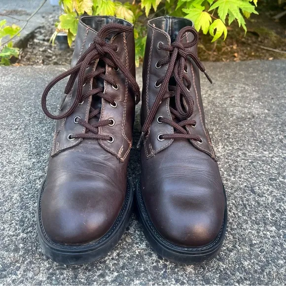 La Canadienne Brown Leather Lace Up Boots Women’s 8.5