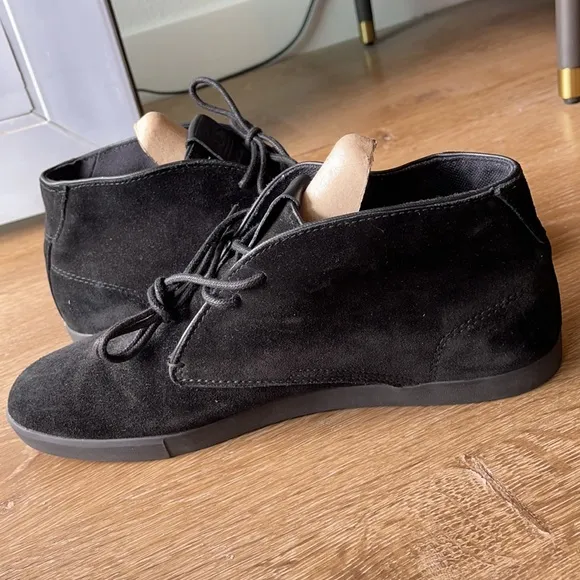 Lacoste Suede Chukka Ankle Boots